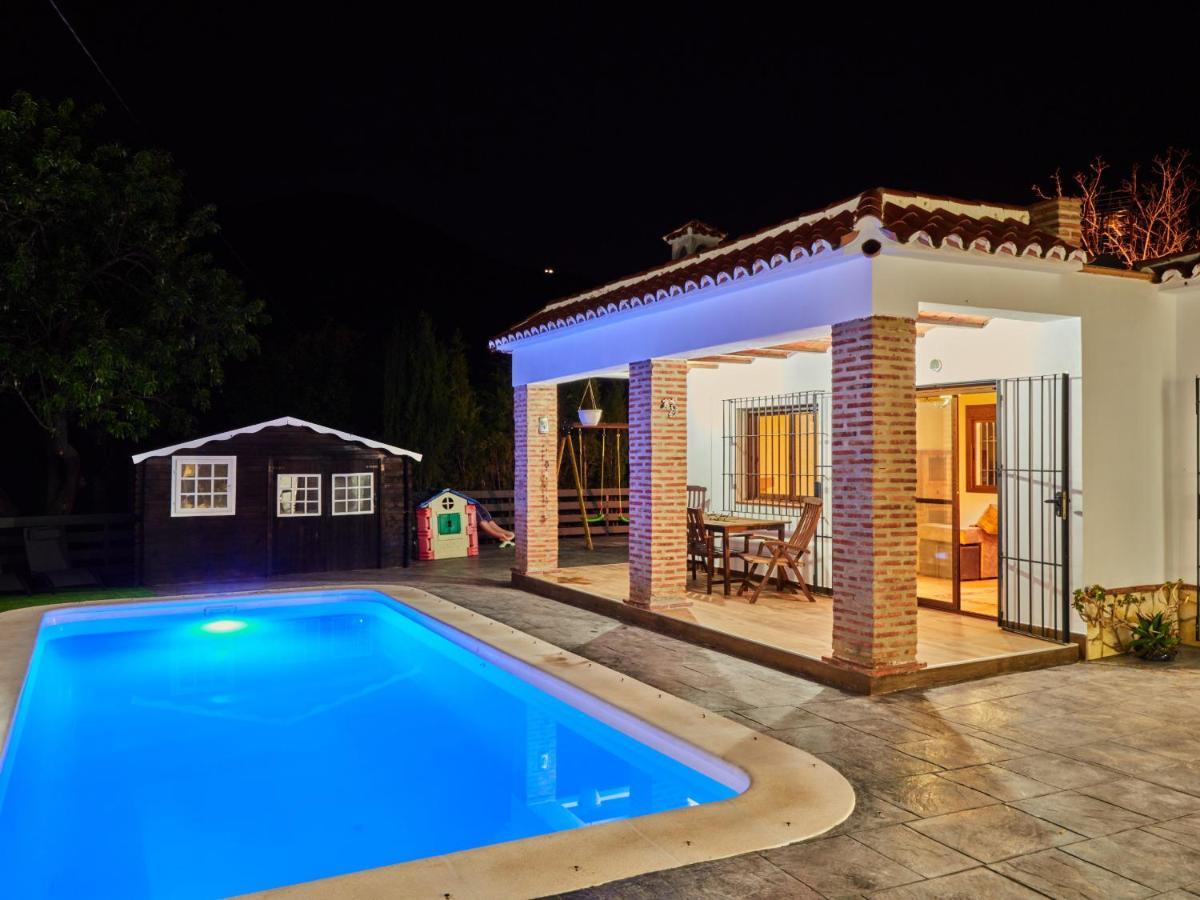 Cubo's El Nogal De Montes De Villa