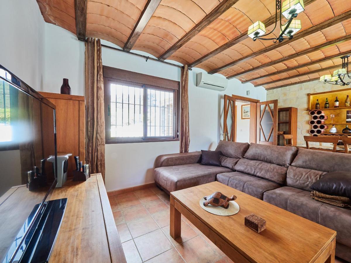 Villa Cubo's El Nogal De Montes De Malaga